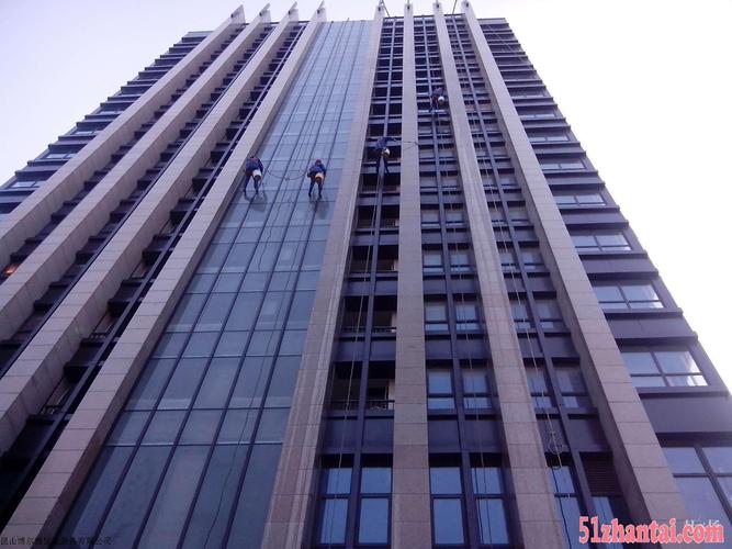 黑渍怎么清洗 首选家家乐外墙清洗